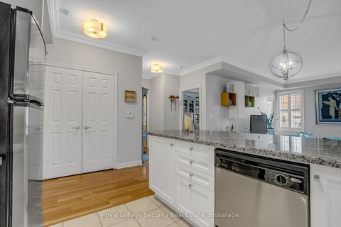 Photo 9 at 209 - 4620 Highway 7, East Woodbridge, Vaughan