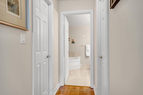 Photo 25 at 209 - 4620 Highway 7, East Woodbridge, Vaughan