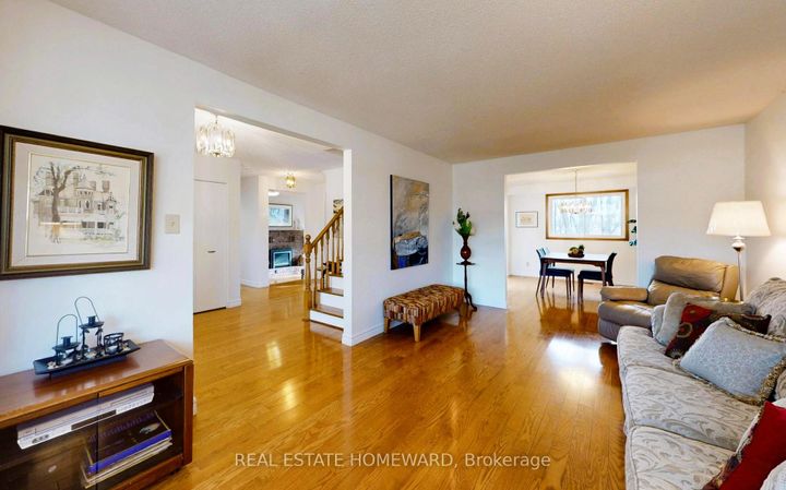 Photo 7 at 3058 Viewmount Road, WO West, Oakville