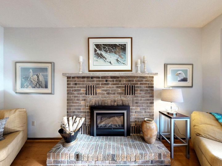 Photo 9 at 3058 Viewmount Road, WO West, Oakville