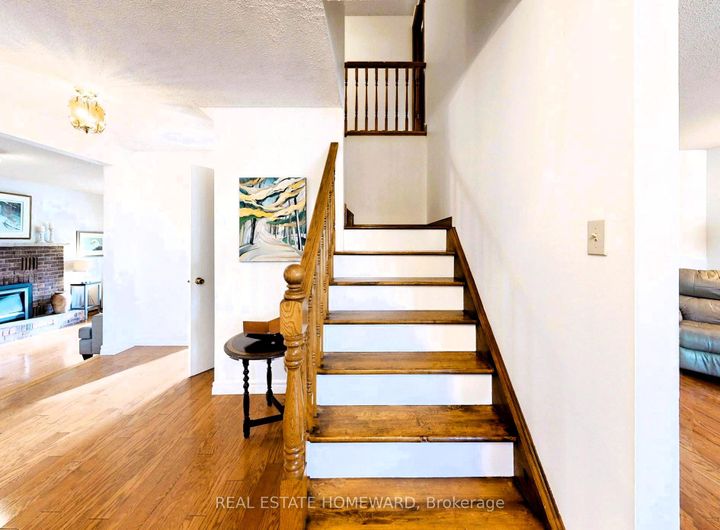 Photo 15 at 3058 Viewmount Road, WO West, Oakville