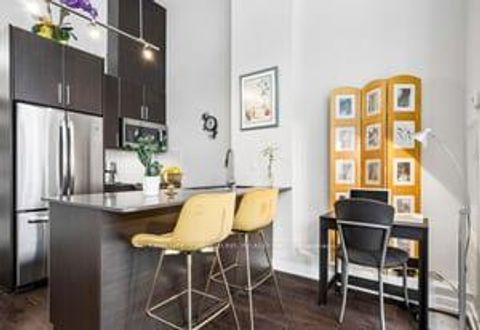 Photo 4 at Th10 - 20 Bruyeres Mews, Waterfront Communities C1, Toronto