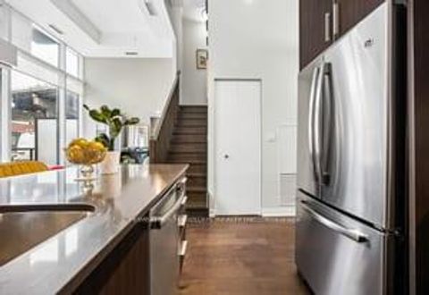 Photo 6 at Th10 - 20 Bruyeres Mews, Waterfront Communities C1, Toronto