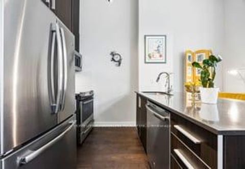 Photo 7 at Th10 - 20 Bruyeres Mews, Waterfront Communities C1, Toronto