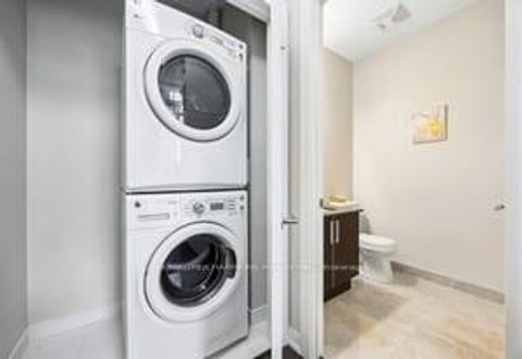 Photo 9 at Th10 - 20 Bruyeres Mews, Waterfront Communities C1, Toronto