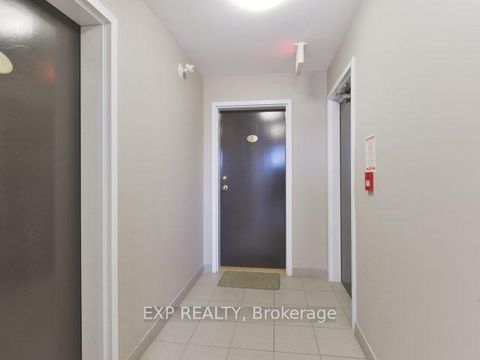 Photo 4 at 7 - 129 Isaac Devins Boulevard, Pelmo Park W5, Toronto