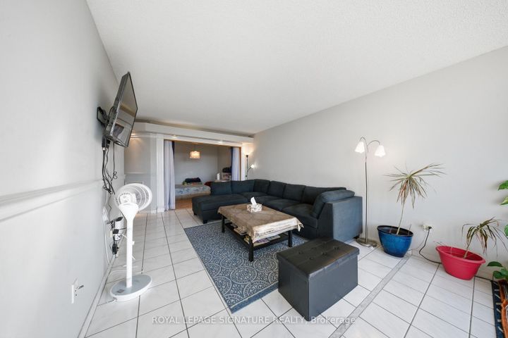 Photo 5 at 1906 - 3 Rowntree Road, Jamestown, Toronto