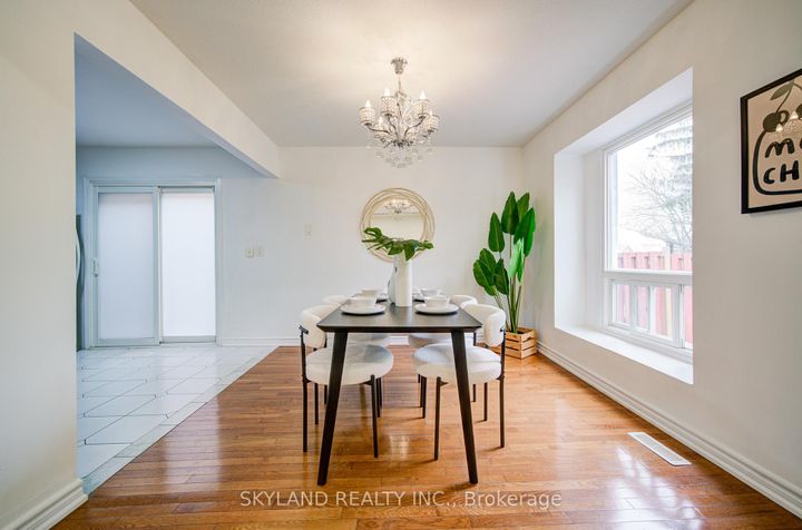 Photo 8 at 56 Upton Crescent, Milliken Mills West, Markham