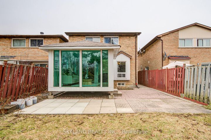 Photo 27 at 56 Upton Crescent, Milliken Mills West, Markham