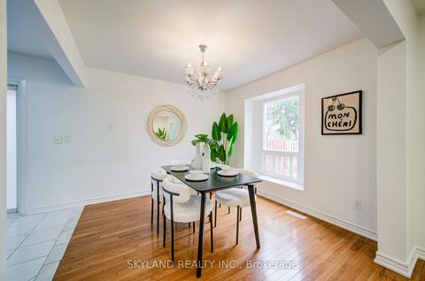 Photo 7 at 56 Upton Crescent, Milliken Mills West, Markham