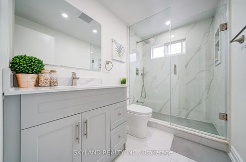 Photo 24 at 56 Upton Crescent, Milliken Mills West, Markham