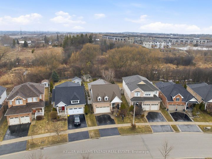 Photo 2 at 969 Ormond Drive, Samac, Oshawa