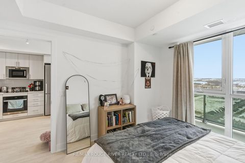 Photo 10 at 2321 - 2545 SIMCOE Street N, Windfields, Oshawa