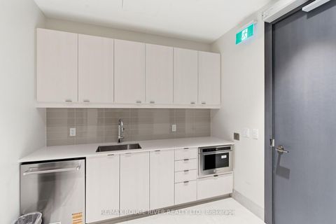 Photo 23 at 2321 - 2545 SIMCOE Street N, Windfields, Oshawa