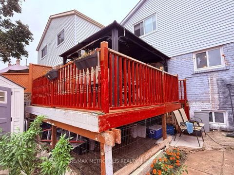 Photo 5 at 4 Shepmore Terrace, Malvern, Toronto