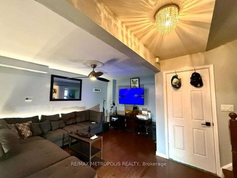 Photo 16 at 4 Shepmore Terrace, Malvern, Toronto