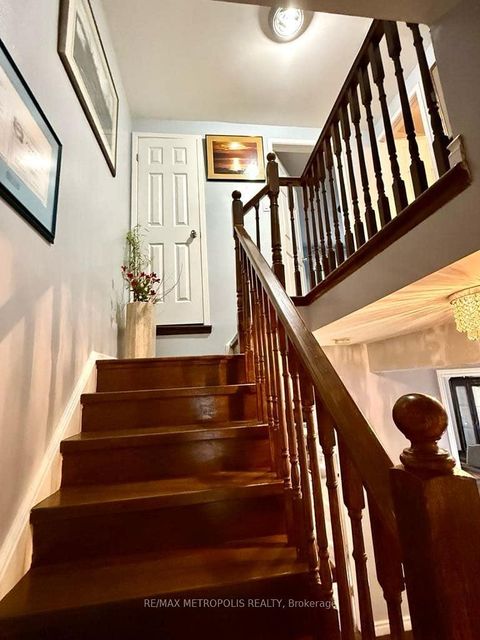 Photo 18 at 4 Shepmore Terrace, Malvern, Toronto