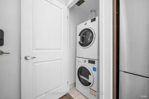 Photo 20 at 823 - 543 Richmond Street W, Waterfront Communities C1, Toronto