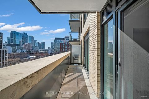 Photo 21 at 823 - 543 Richmond Street W, Waterfront Communities C1, Toronto