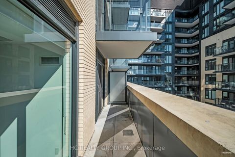 Photo 22 at 823 - 543 Richmond Street W, Waterfront Communities C1, Toronto