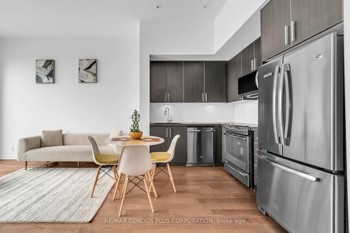 Photo 5 at PH08 - 2212 Lake Shore Boulevard West Boulevard W, Mimico, Toronto