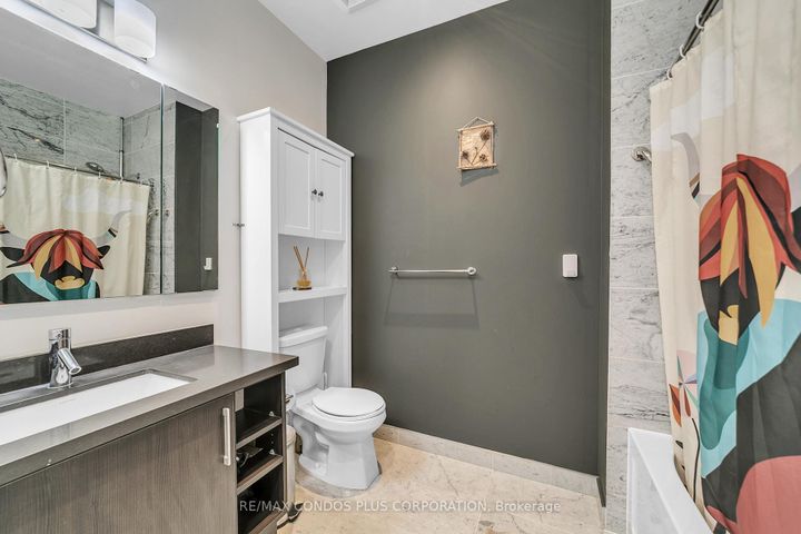 Photo 11 at PH08 - 2212 Lake Shore Boulevard West Boulevard W, Mimico, Toronto