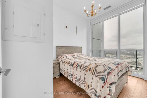 Photo 8 at PH08 - 2212 Lake Shore Boulevard West Boulevard W, Mimico, Toronto