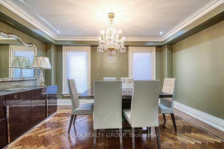 Photo 9 at 3650 Baird Court, Erin Mills, Mississauga