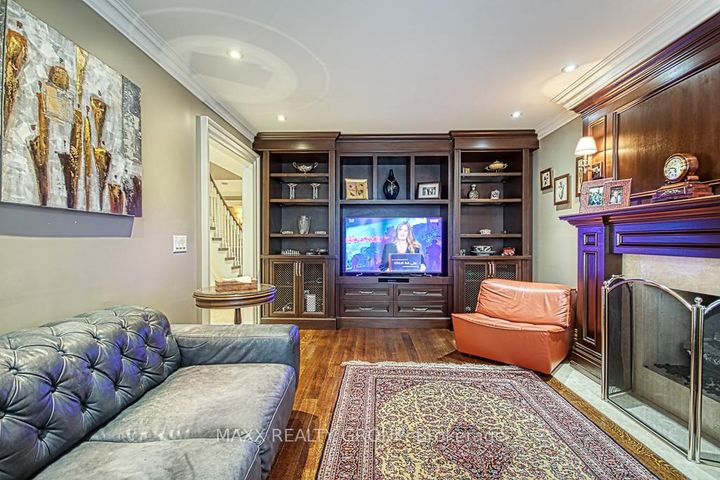 Photo 12 at 3650 Baird Court, Erin Mills, Mississauga