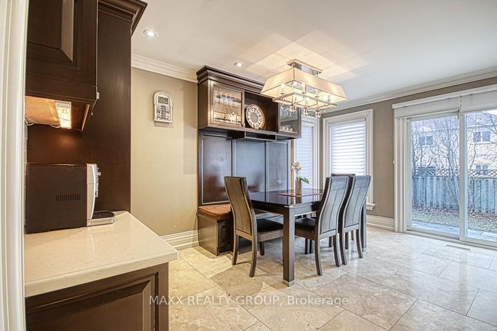 Photo 14 at 3650 Baird Court, Erin Mills, Mississauga
