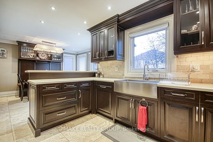 Photo 19 at 3650 Baird Court, Erin Mills, Mississauga