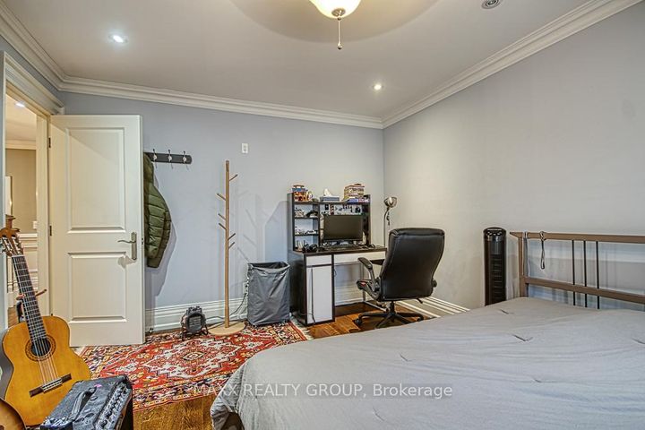 Photo 29 at 3650 Baird Court, Erin Mills, Mississauga