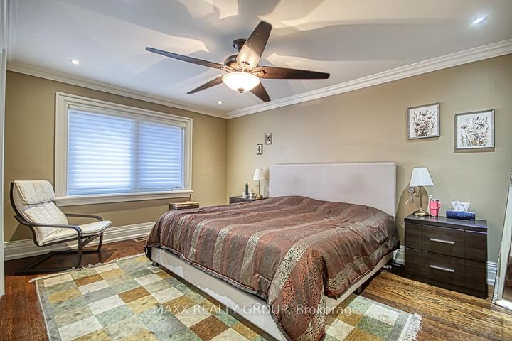 Photo 33 at 3650 Baird Court, Erin Mills, Mississauga