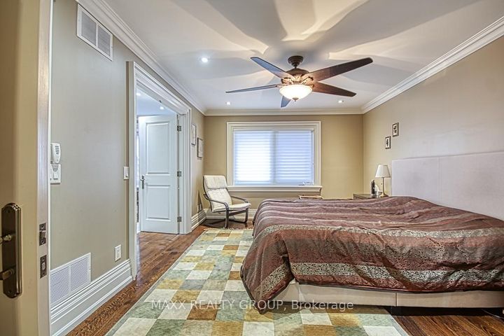 Photo 34 at 3650 Baird Court, Erin Mills, Mississauga