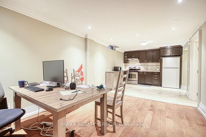 Photo 45 at 3650 Baird Court, Erin Mills, Mississauga