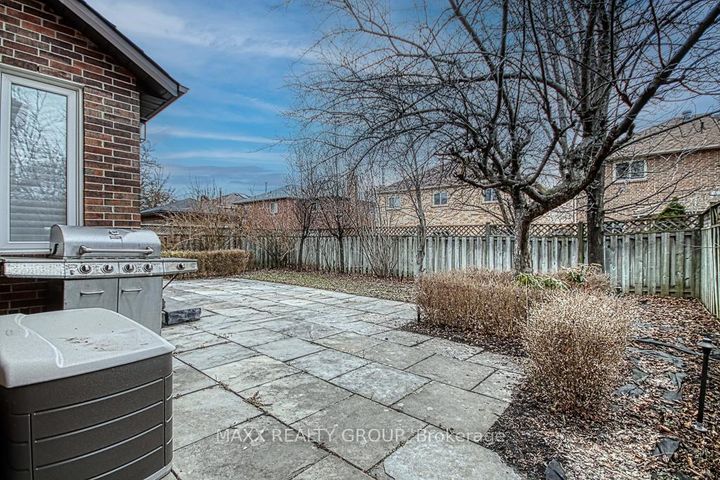 Photo 48 at 3650 Baird Court, Erin Mills, Mississauga