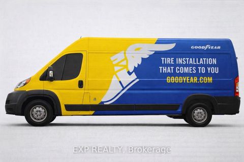 Photo 9 at 27 - 45 Brisbane Road, York University Heights, Toronto