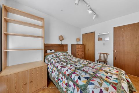 Photo 22 at 35 Roxaline Street, Humber Heights, Toronto