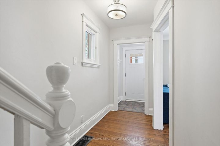 Photo 19 at 43 Belview Avenue, Crown Point, Hamilton