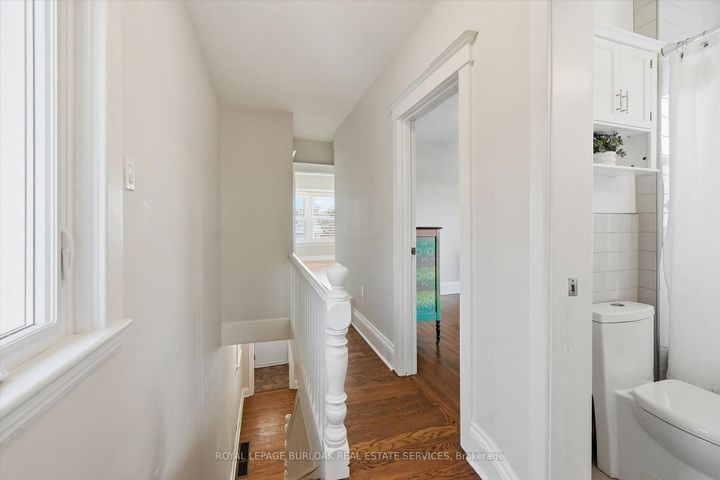 Photo 22 at 43 Belview Avenue, Crown Point, Hamilton