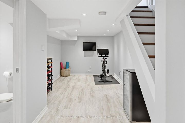 Photo 39 at 43 Belview Avenue, Crown Point, Hamilton