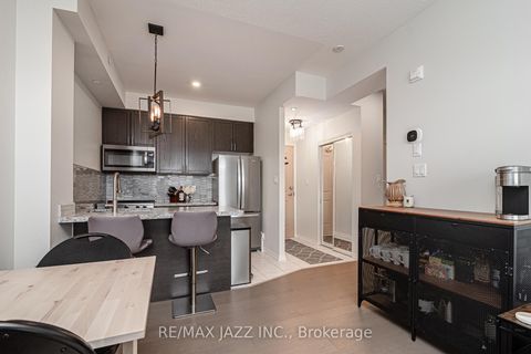 Photo 6 at 123 - 80 Aspen Springs Drive, Bowmanville, Clarington