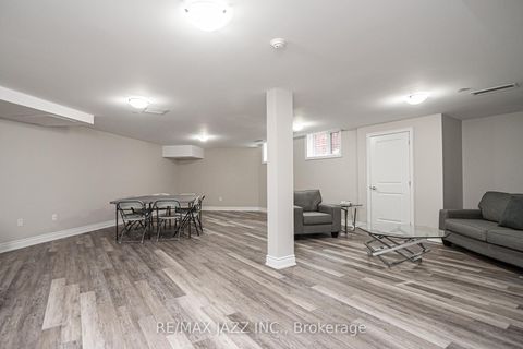 Photo 12 at 123 - 80 Aspen Springs Drive, Bowmanville, Clarington