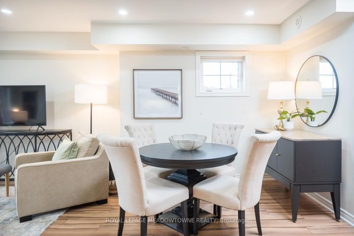 Photo 10 at 10 - 51 Hays Boulevard, RO River Oaks, Oakville