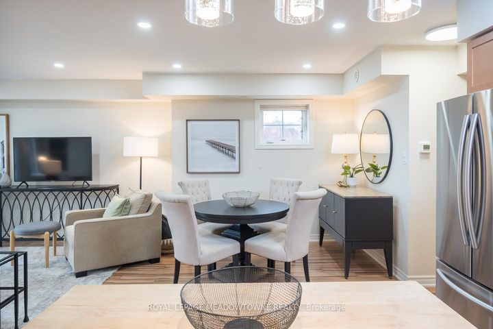 Photo 12 at 10 - 51 Hays Boulevard, RO River Oaks, Oakville