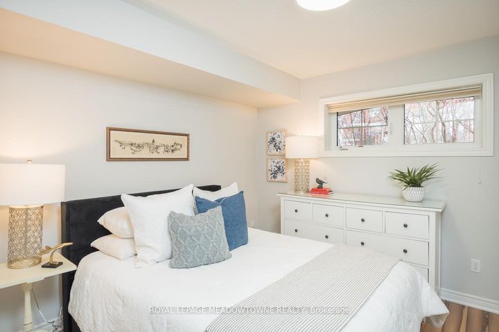 Photo 27 at 10 - 51 Hays Boulevard, RO River Oaks, Oakville