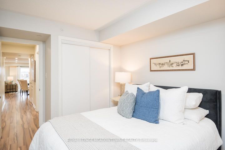 Photo 28 at 10 - 51 Hays Boulevard, RO River Oaks, Oakville