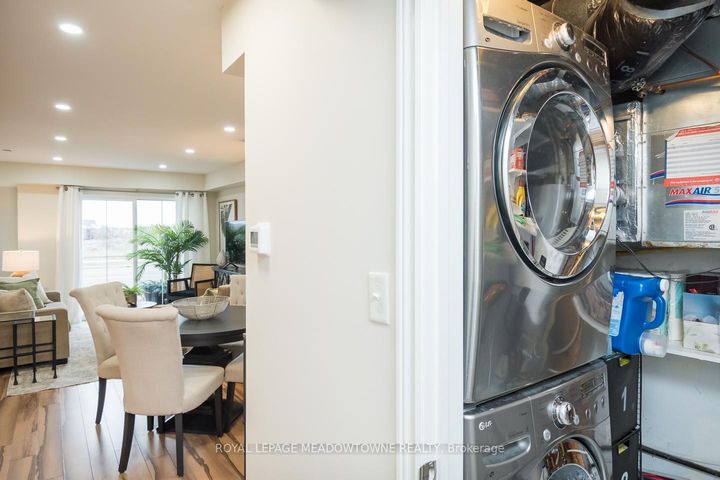 Photo 31 at 10 - 51 Hays Boulevard, RO River Oaks, Oakville