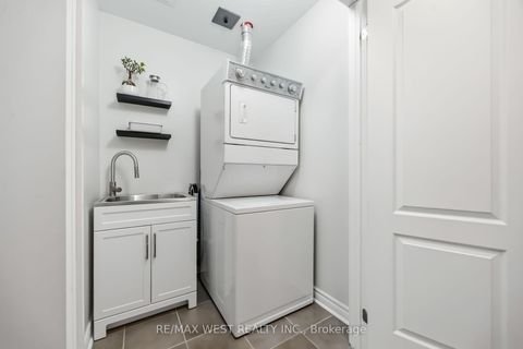 Photo 28 at 32 - 3905 Major MacKenzie Drive, Vellore Village, Vaughan