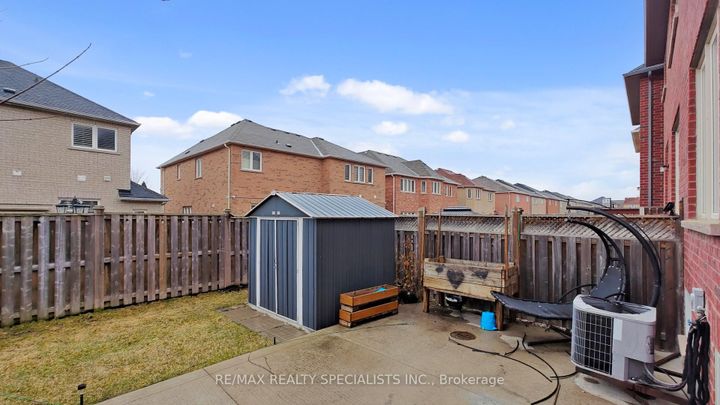 Photo 1 at 36 Totten Drive, Wellington, Brampton